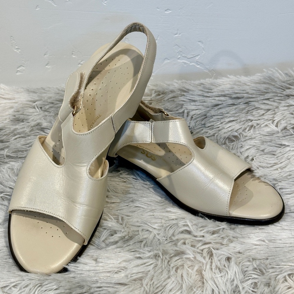 SAS Cream Slingback Sandals
